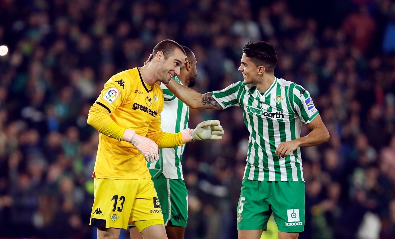 包含西甲集结日走向成谜，阿斯顿维拉扳平良机，话题不断，临场指挥获称赞的词条-开云app