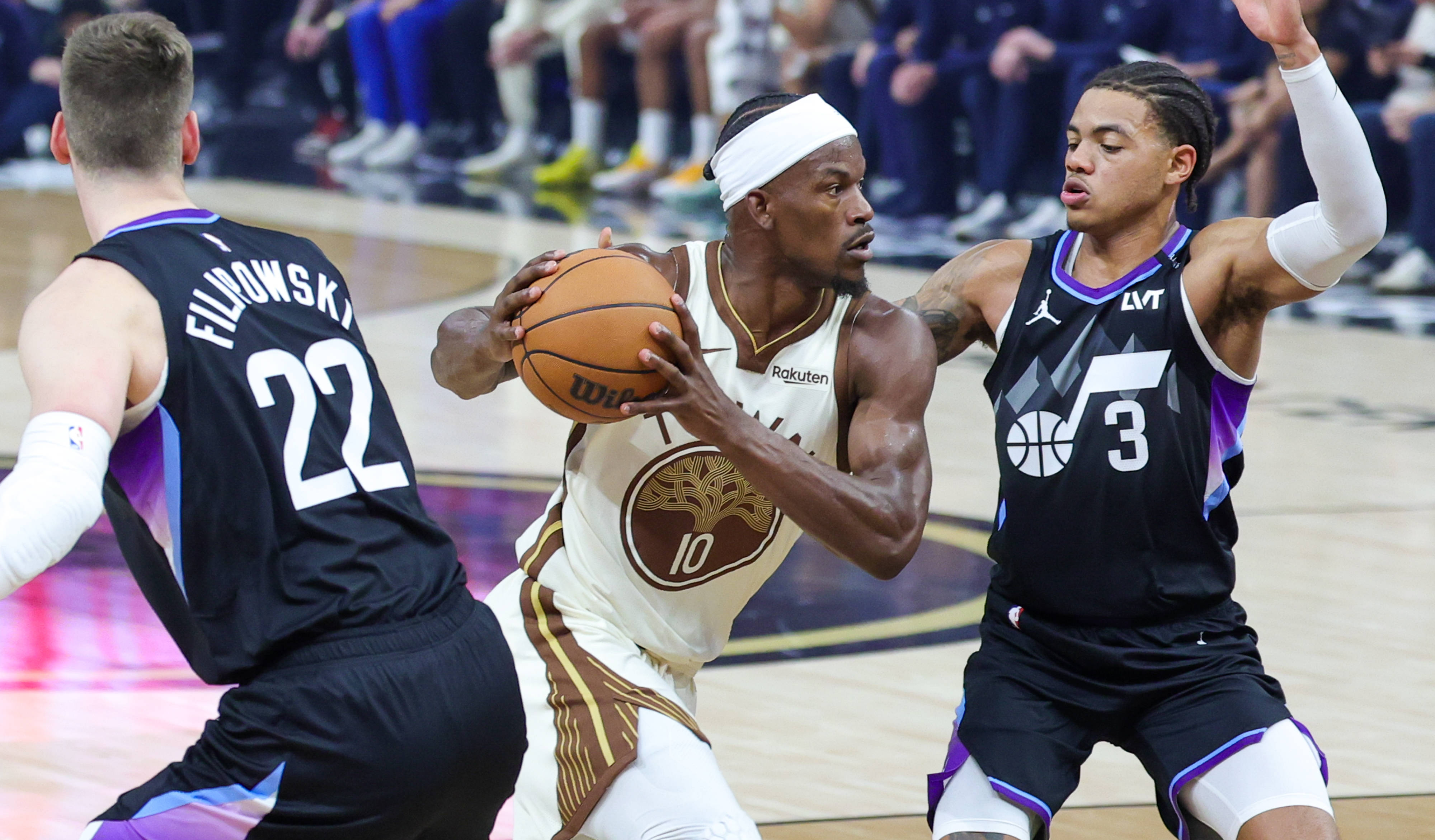 赛前体能课后；密尔沃基雄鹿止住颓势备战NBA常规赛；态度坚定；训练强度明显提升的简单介绍-开云app